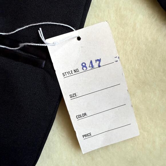 Vintage 90s MGM Kid's Fashion 4-Piece Tuxedo Suit Set Boys 12M Black White Bow - Picture 5 of 8